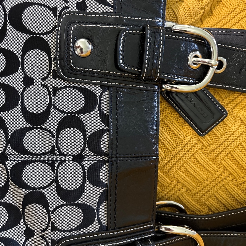 Pleated coach soho tote f13742 - Picture 7 of 11